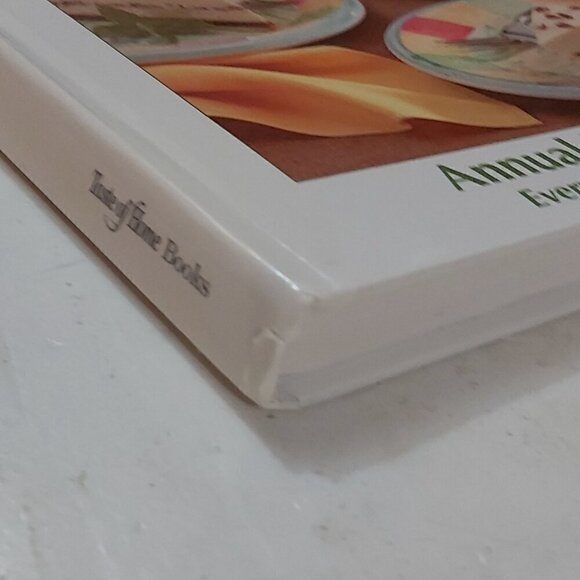 Taste of Home's Light & Tasty Annual Recipes 2003 Hardcover - Julie Schnittka - Picture 7 of 8